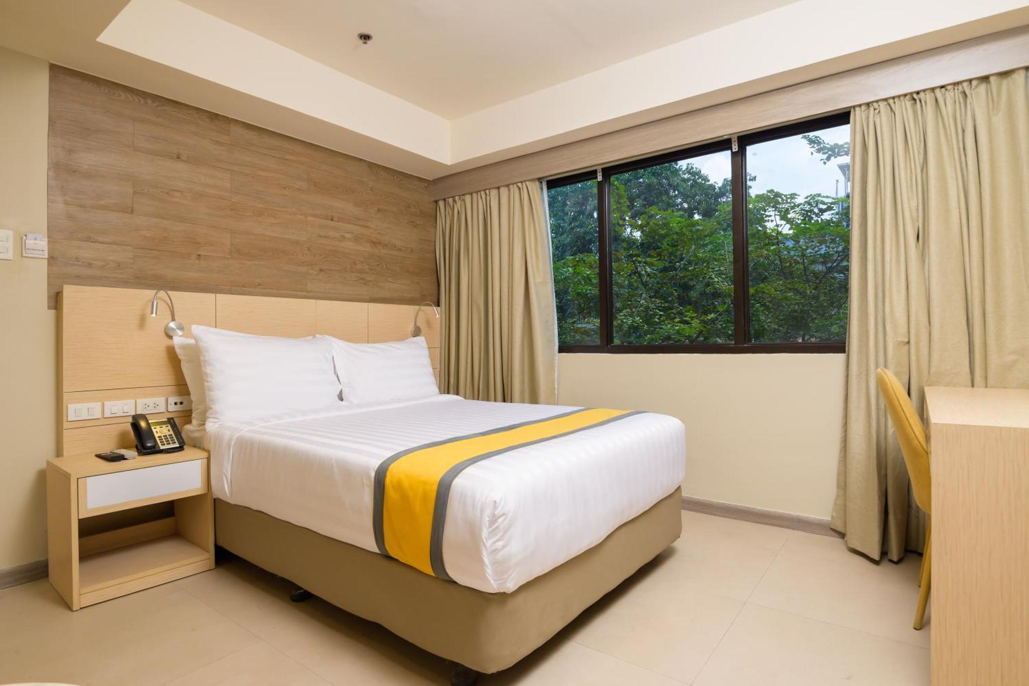 Surestay Plus By Best Western Cebu City Esterno foto