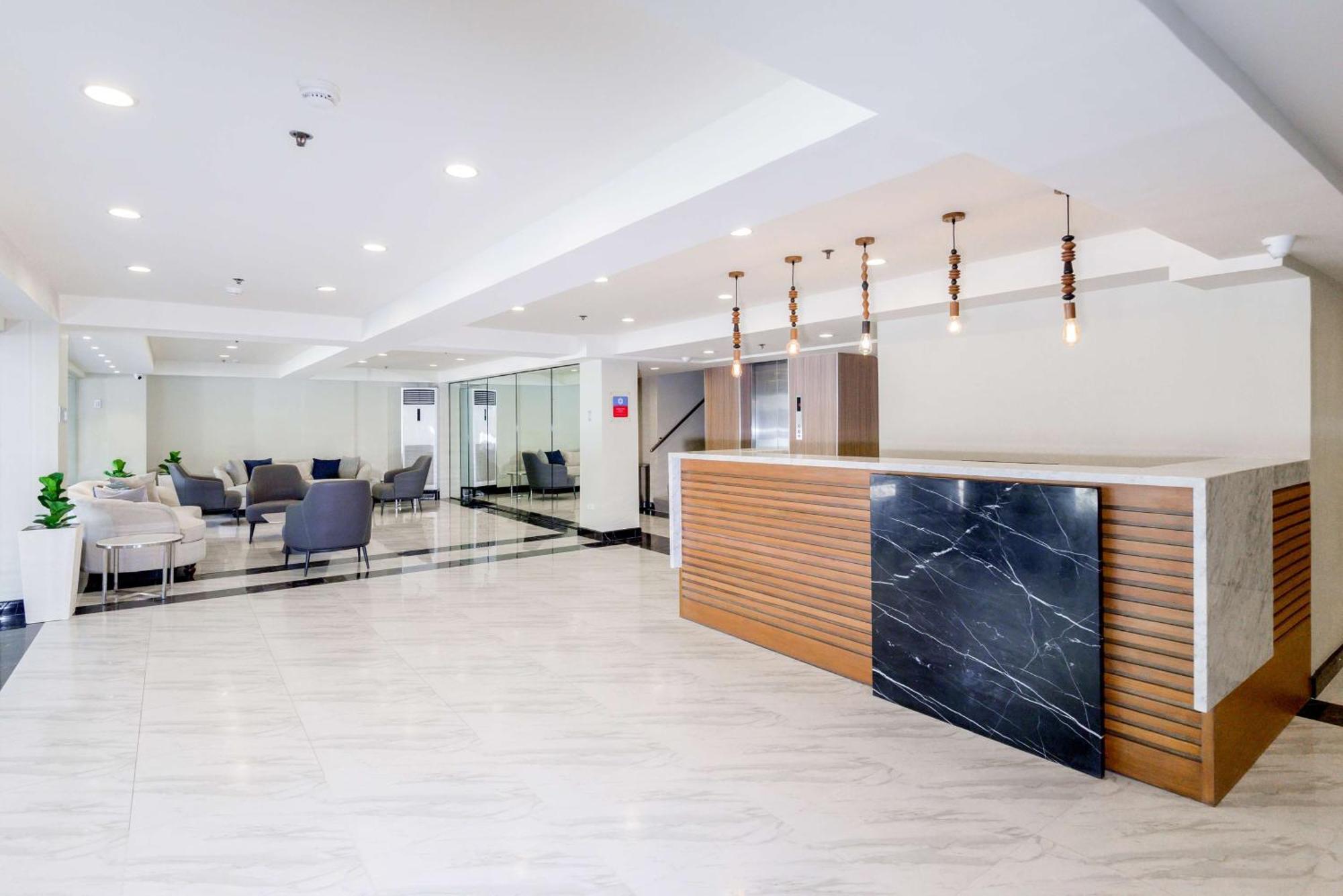 Surestay Plus By Best Western Cebu City Esterno foto