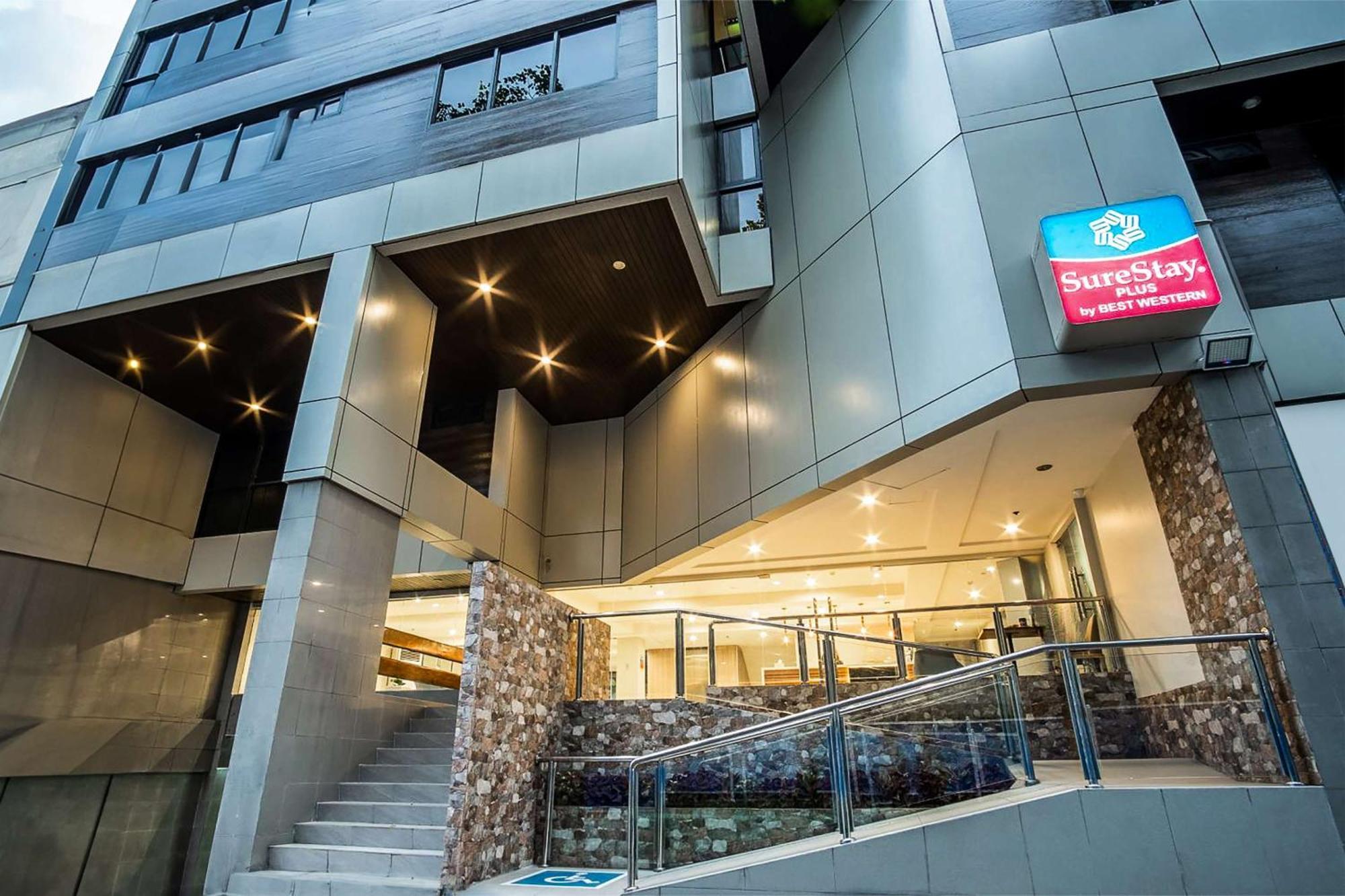 Surestay Plus By Best Western Cebu City Esterno foto